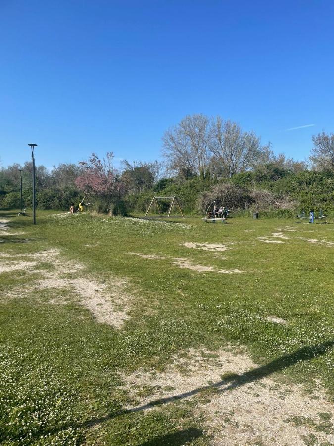 Al Mare Apartment Лидо Адриано Екстериор снимка