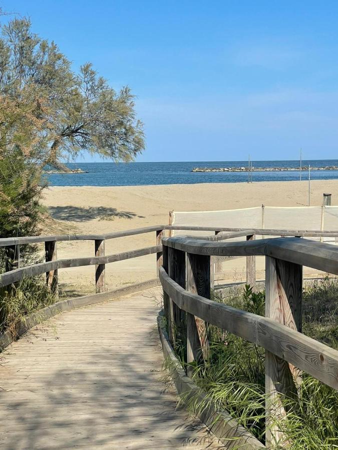 Al Mare Apartment Лидо Адриано Екстериор снимка