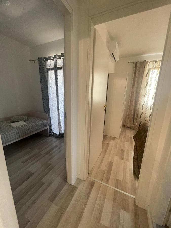Al Mare Apartment Лидо Адриано Екстериор снимка