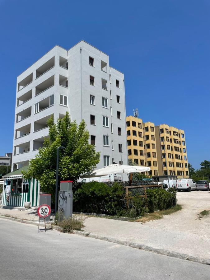 Al Mare Apartment Лидо Адриано Екстериор снимка