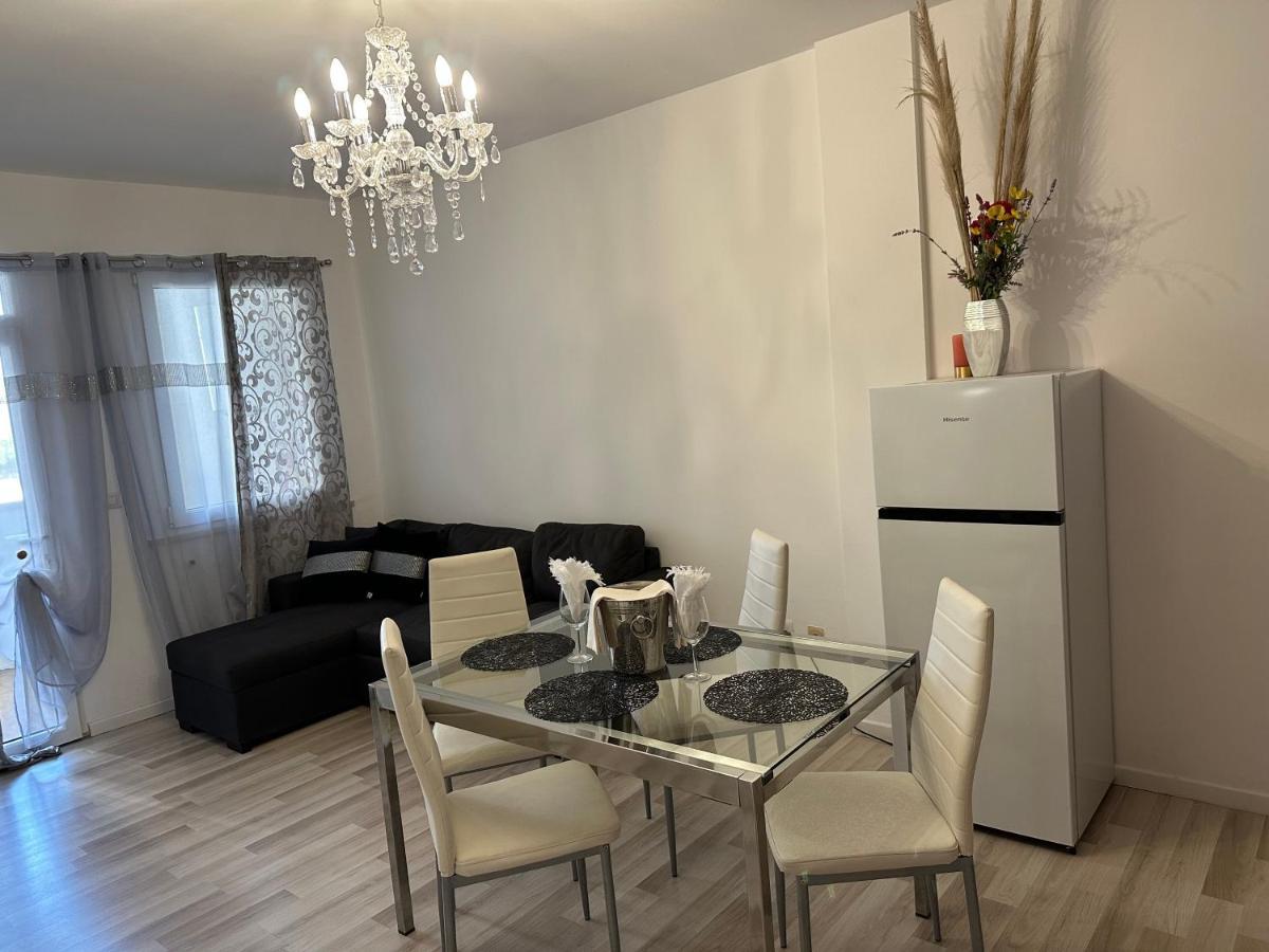 Al Mare Apartment Лидо Адриано Екстериор снимка