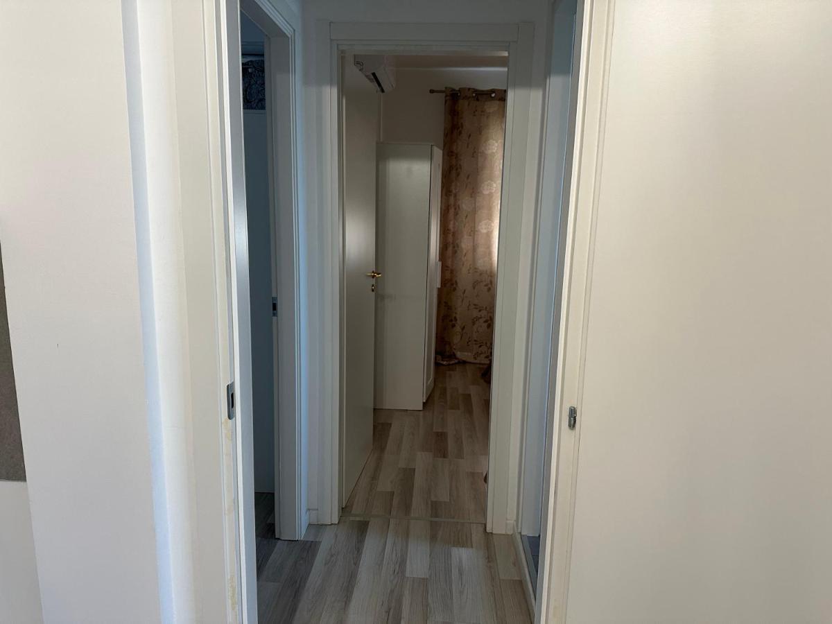 Al Mare Apartment Лидо Адриано Екстериор снимка