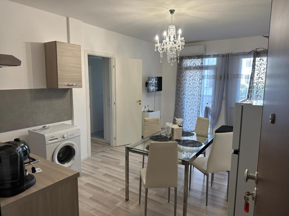 Al Mare Apartment Лидо Адриано Екстериор снимка
